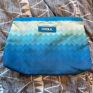COOLA Blue and Cream Zigzag Cosmetic Bag